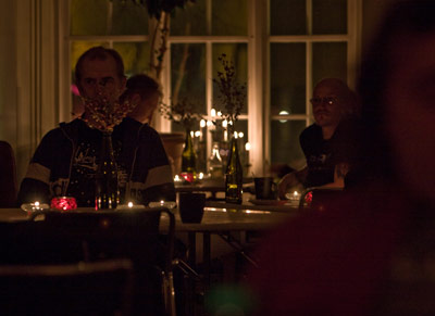 2008-11-29 Svart L&ouml;rdag - Caf&eacute;bes&ouml;kare
